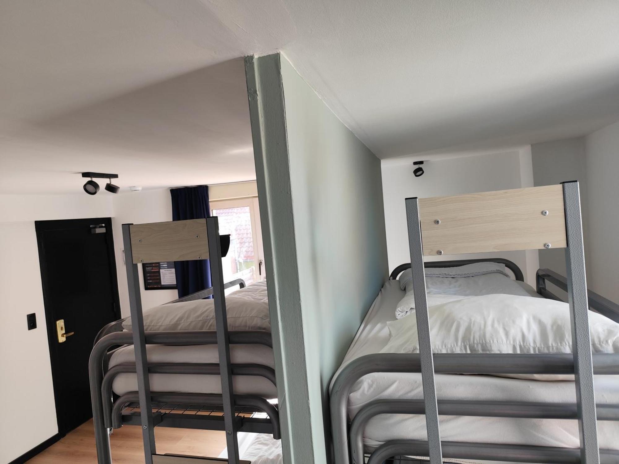 St Christopher'S Inn Hostel At The Bauhaus Bruges Room photo