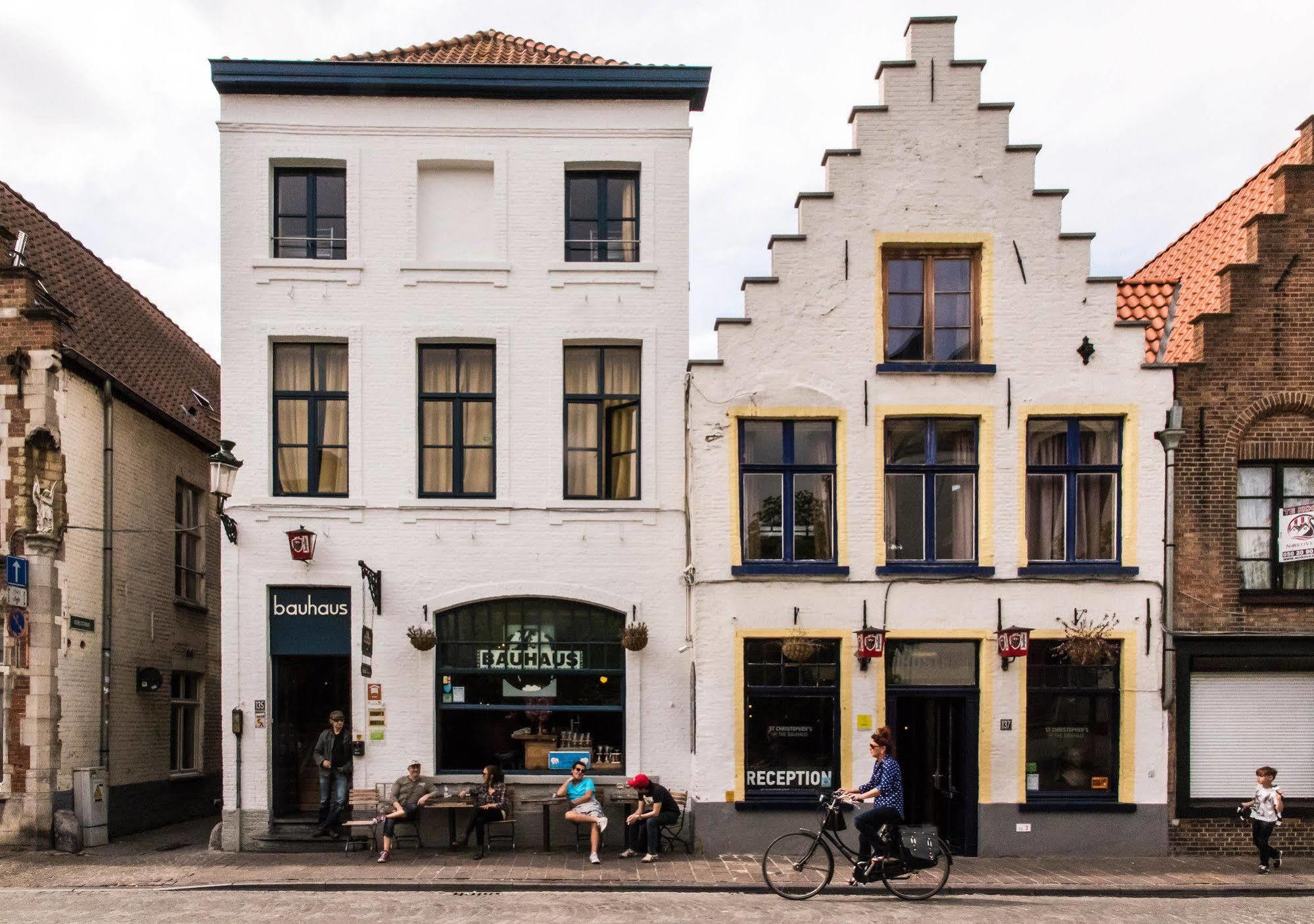 St Christopher'S Inn Hostel At The Bauhaus Bruges Exterior photo